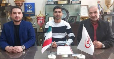 جلسه عقد قرارداد مهدی کریمی