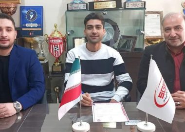 جلسه عقد قرارداد مهدی کریمی