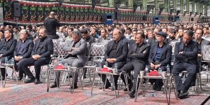 مراسم قرائت زیارت عاشورا گیتی&zwnj;پسند 1405 -3